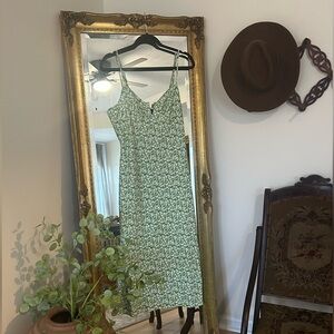 Chic Green Floral Midi Dress